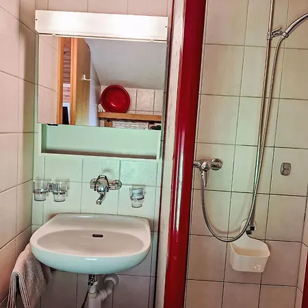 Marie Rosa-3 By Interhome גרינדלוולד